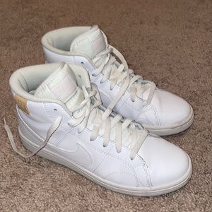 Nike Women’s Court Royale 2 Mid Shoes